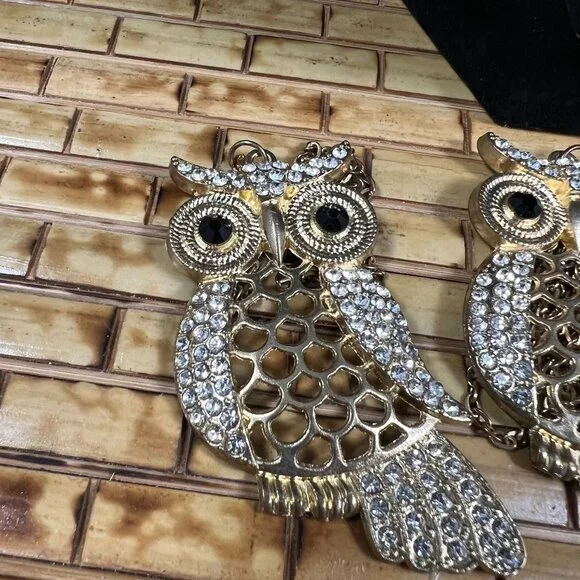 Set Of 4 Gold-Tone Rhinestone Owl Necklaces With Chain - Picture 3 of 6